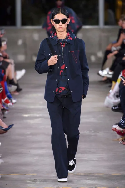 Look 52